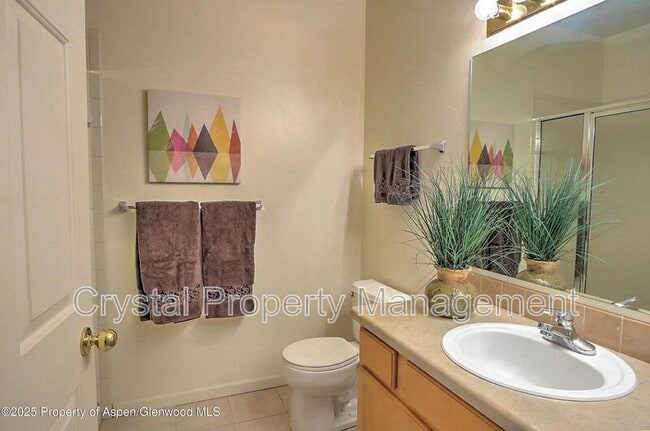 Building Photo - 2701 Midland Ave