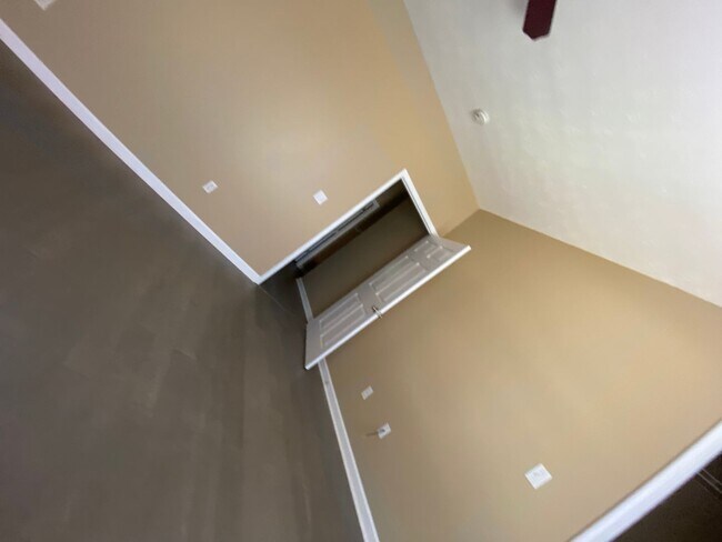 Building Photo - 812 20th Street Unit A &amp; B /Big