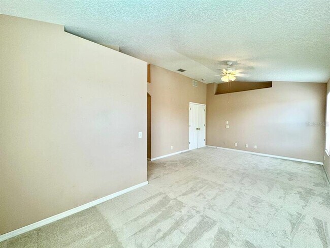 Building Photo - 884 Addison Dr NE