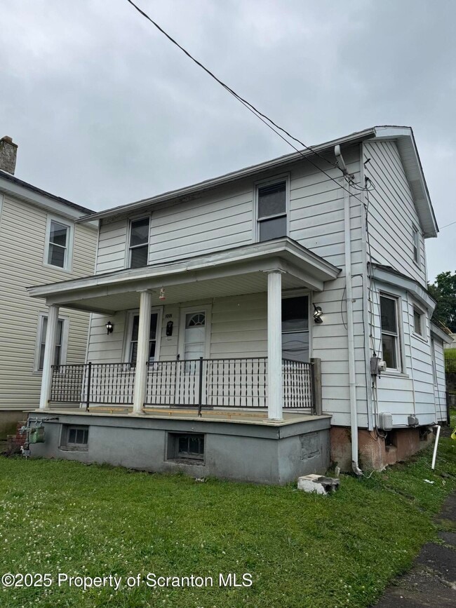 Primary Photo - 1001 Hampton St