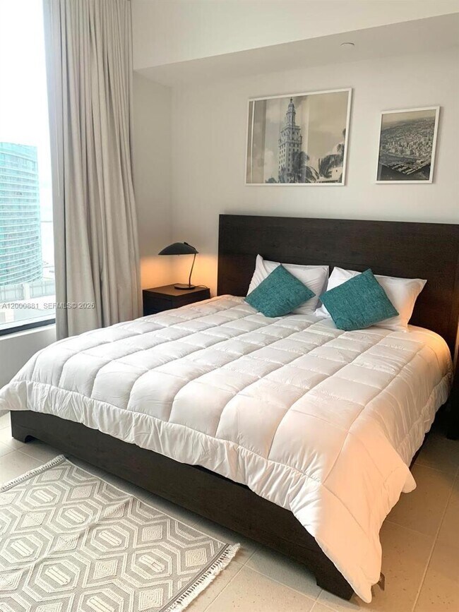 Building Photo - 159 NE 6th St