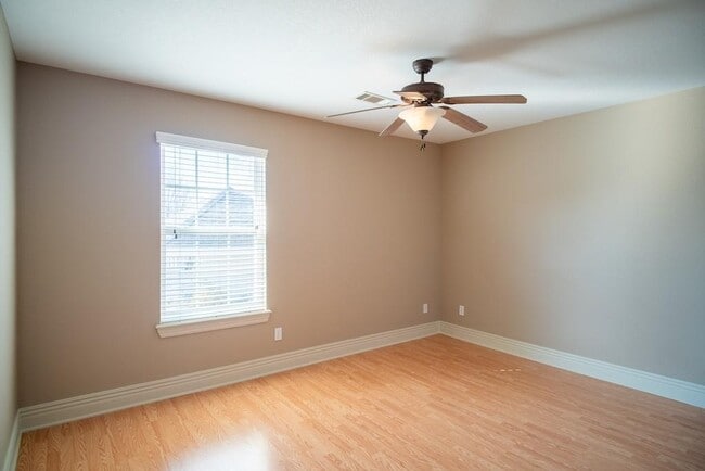 Building Photo - 599 Rocky Crossing