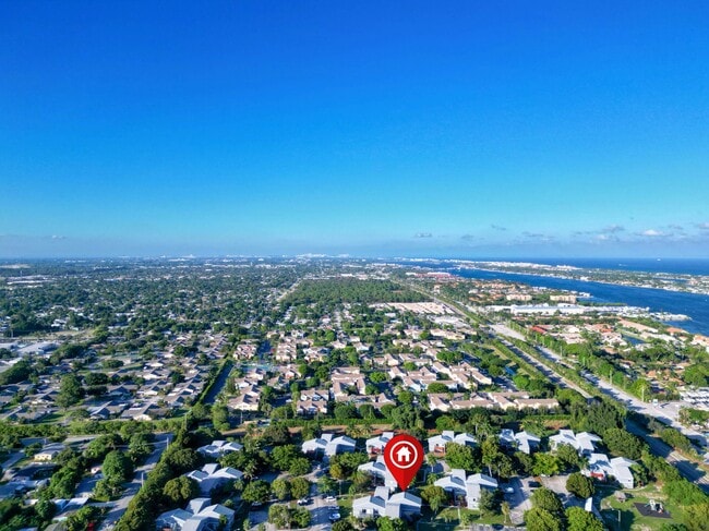 Building Photo - 7 Crossings Cir