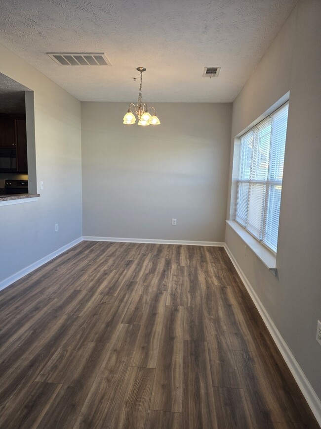 Building Photo - 1073 Somerset Springs Dr