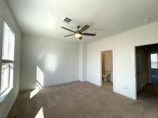 Building Photo - 18720 Centro Main St