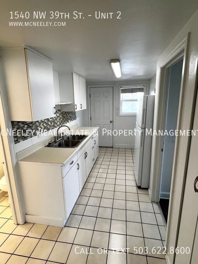 Building Photo - 1540 NW 39th St