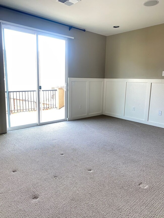 Building Photo - Home in Damonte Ranch Village