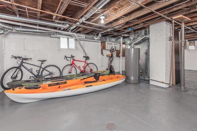 Building Photo - Fantastic 2bd/2ba home! Let yourself in!