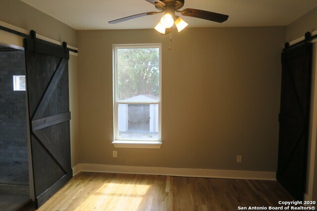 Building Photo - 430 E French Pl