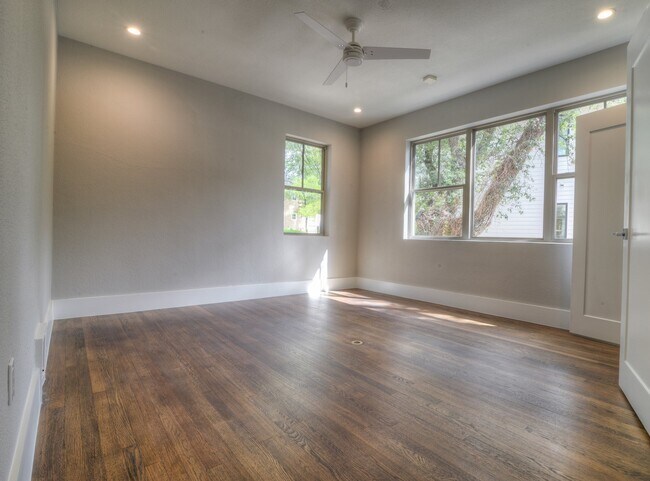 Building Photo - 3109 Walling Dr
