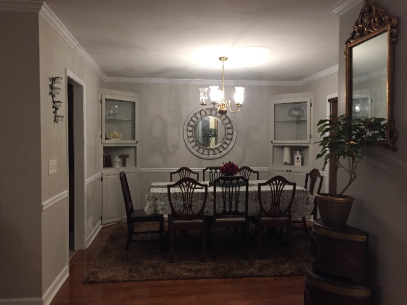 Building Photo - 2-4 Hickory Ridge