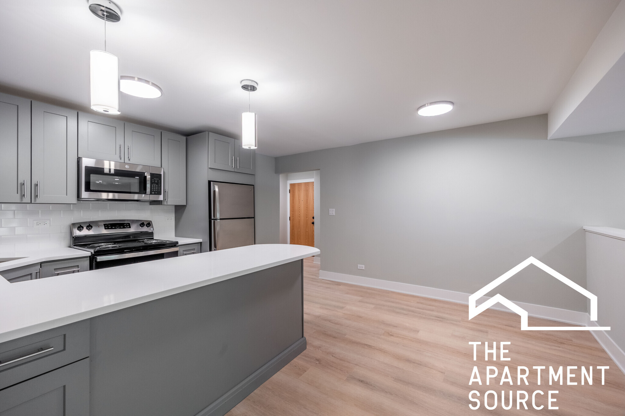 Building Photo - 1214 N La Salle Dr