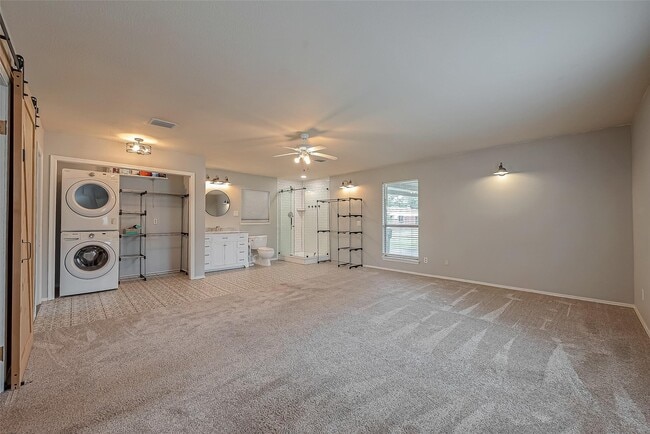 Building Photo - 227 Glencairn Ct