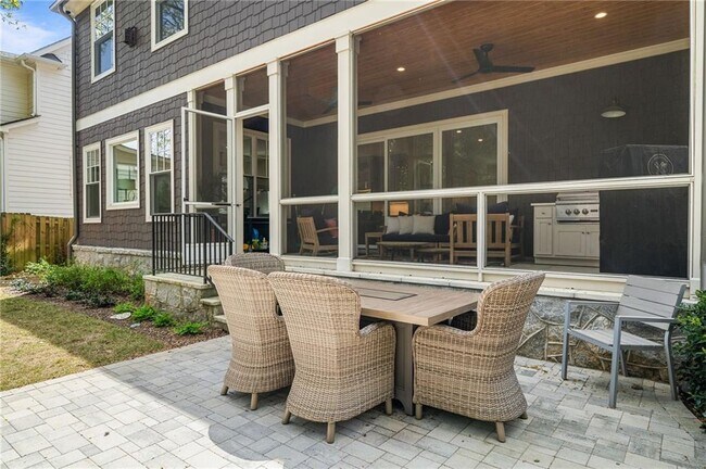 Building Photo - 1381 Wessyngton Rd NE