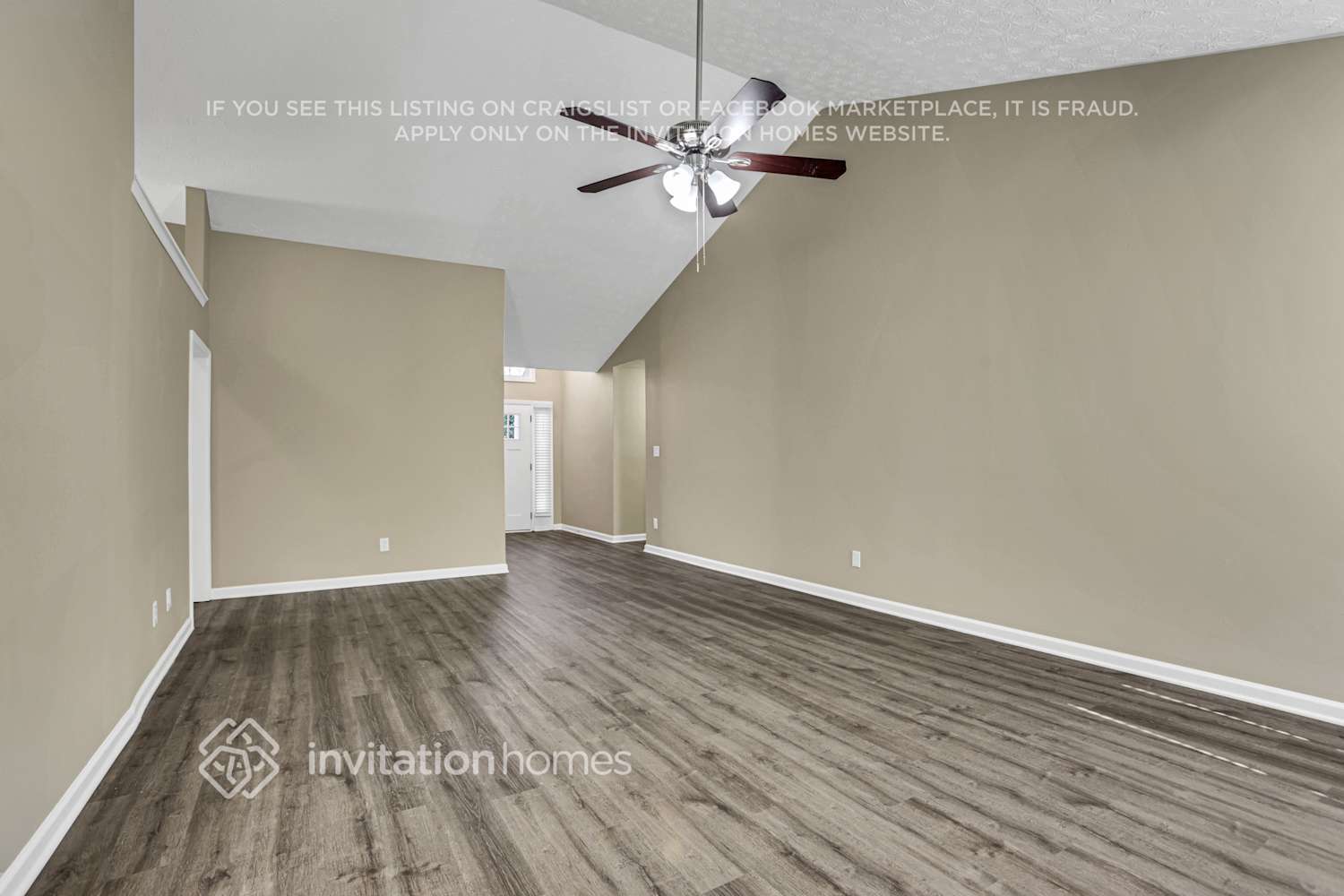 Building Photo - 907 Koala St