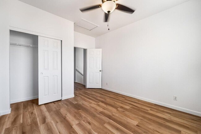 Building Photo - Silverado Ranch: Bright, Open Concept 3/2/2 Home with Downstairs Bedroom & Full Bath, Community Pool