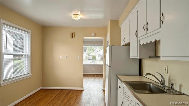 Building Photo - 421 W Morehouse Ave