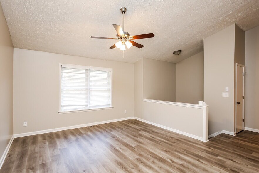 Building Photo - 5375 Olde Mill Dr NE