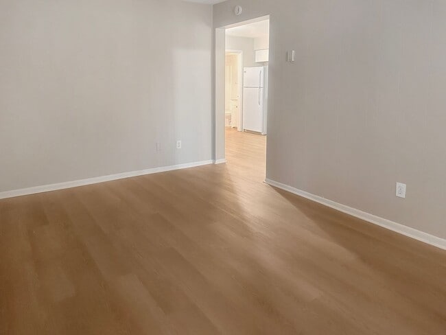 Building Photo - 1605 Bacon Ave