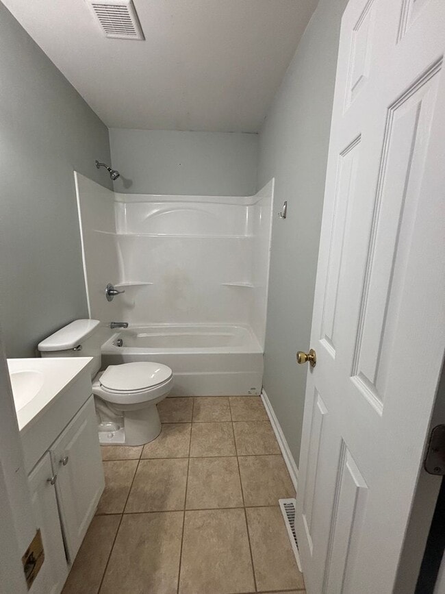 Building Photo - 3-Bedroom, 2-Bath Home on a Private 1-Acre Lot with 2-car garage  - Water Included
