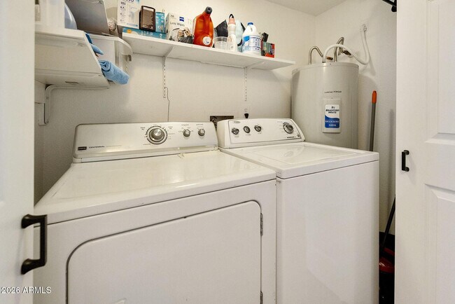 Building Photo - 3039 N 38th St