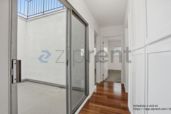 Building Photo - 1200 Opal St