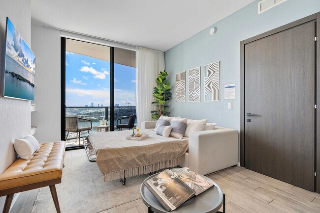 Building Photo - 398 NE 5th St