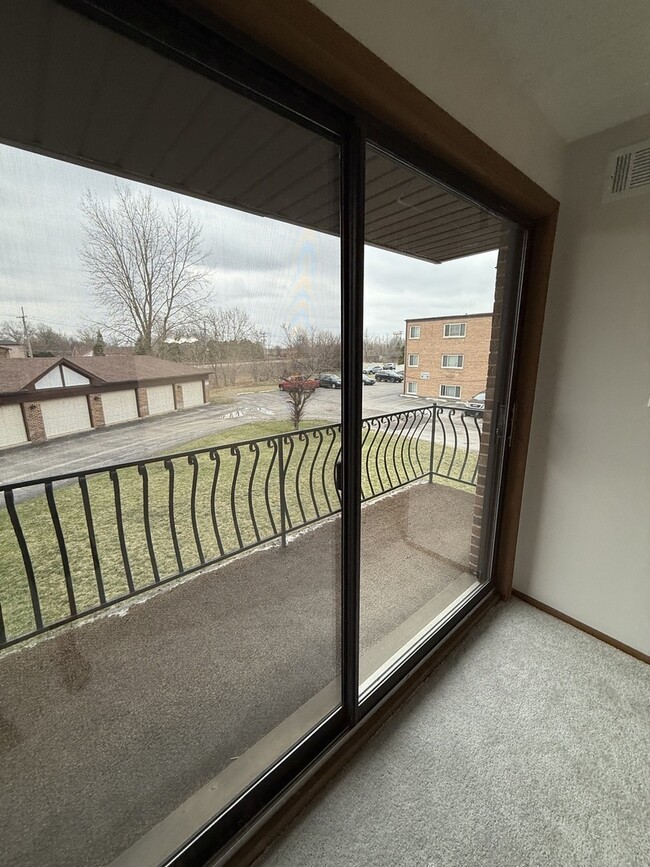 Building Photo - 17525 71st Ct