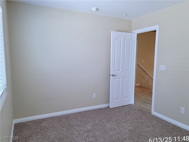 Building Photo - 2327 Koho Dr