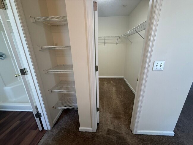 Building Photo - Newly renovated ranch home