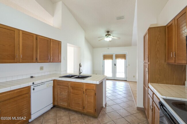 Building Photo - 2771 W Camino De La Joya