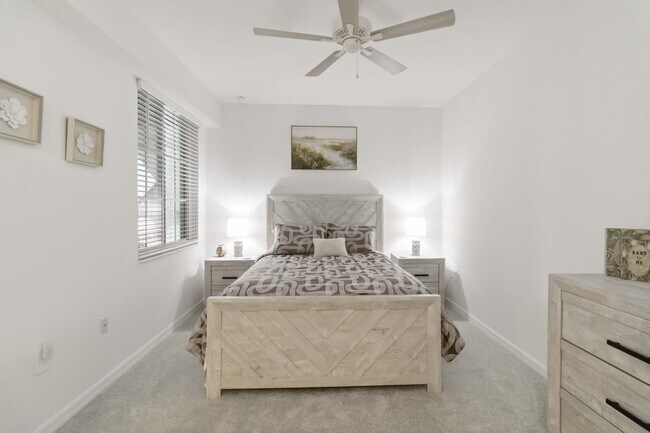 Building Photo - "Fully Furnished 2-Bed, 2-Bath Condo in Wellen Golf!"