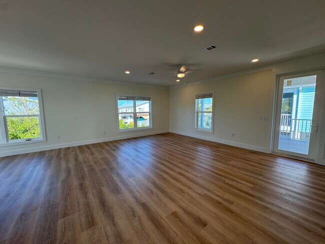 Building Photo - 27355 Guadaloupe Ln