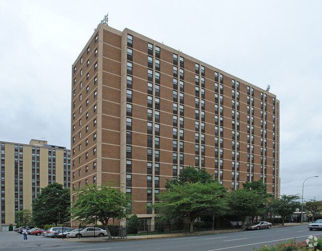Building Photo - Windsor Apartments
