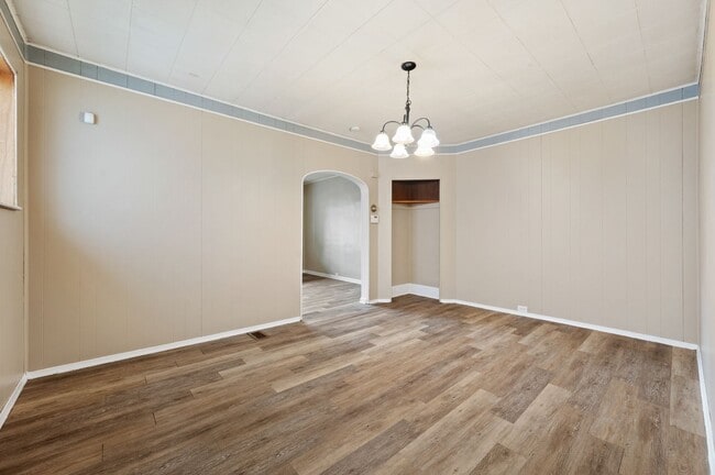 Building Photo - Stunning 4 bedroom home in Ambridge availa...