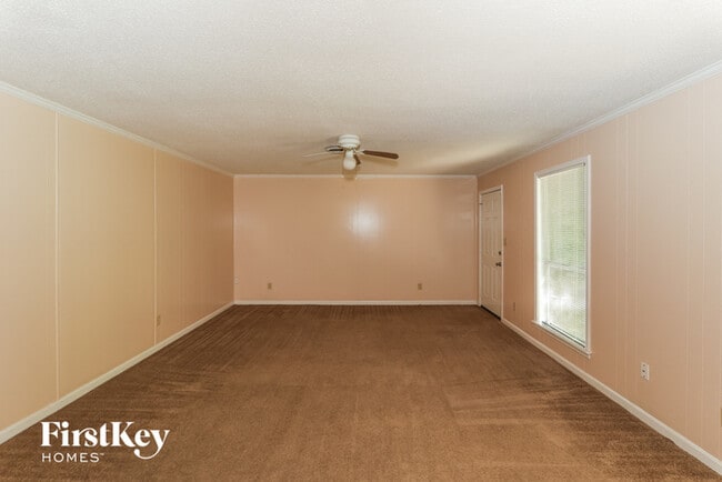 Building Photo - 1226 Wellsville Rd