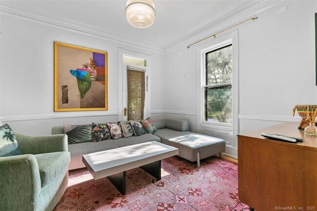 Building Photo - 20 Academy St