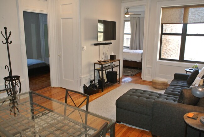 Living/Dining Room - 867 W 181st St