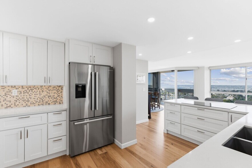 Building Photo - 3535 1st Ave