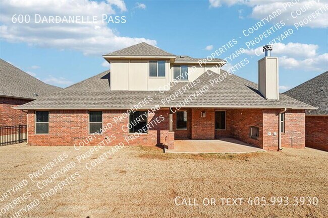 Building Photo - 600 Dardanelle Pass