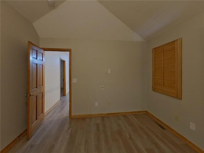 Building Photo - 16740 N Manor Rd
