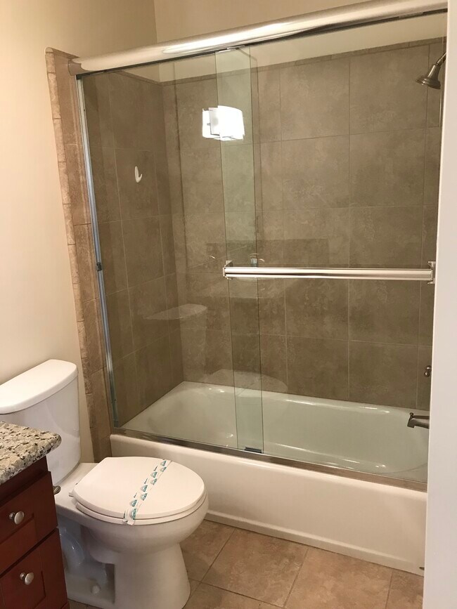 Building Photo - 450 N Arlington Ave