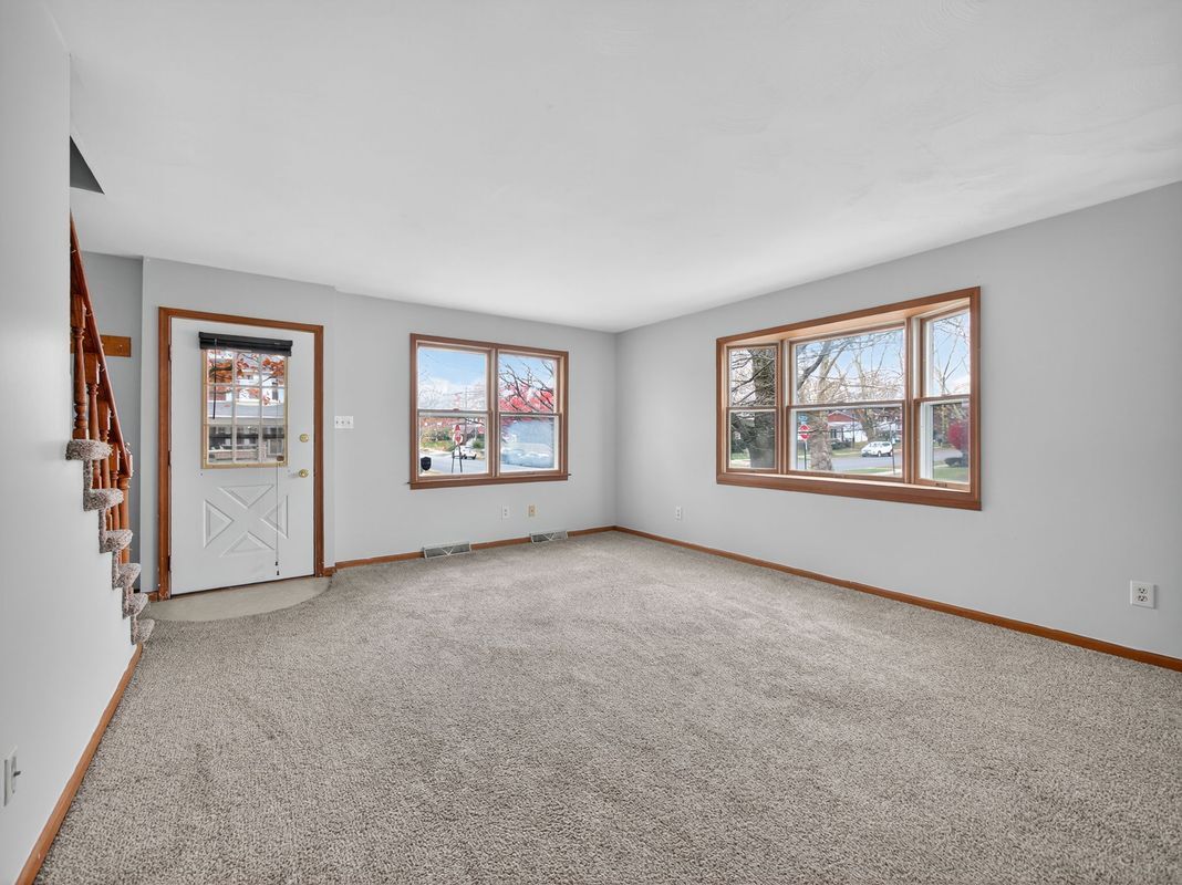 Building Photo - 2149 W Allen St