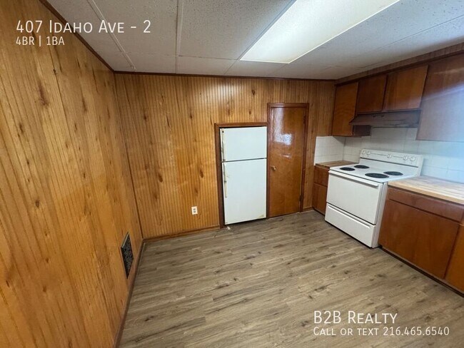 Building Photo - 407 Idaho Ave
