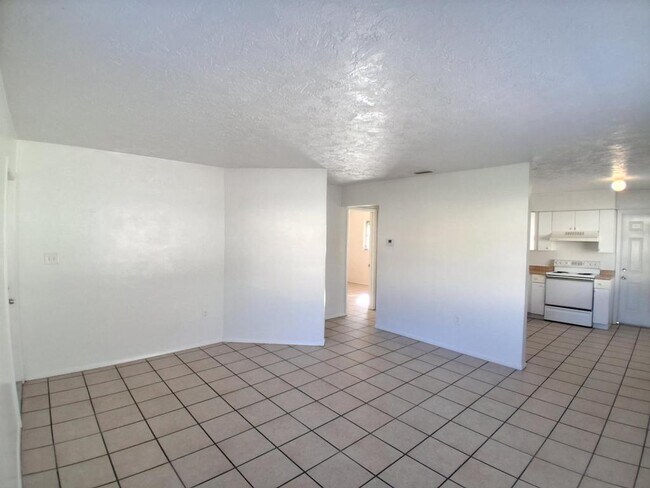 Building Photo - 2506 47th Ave Dr W