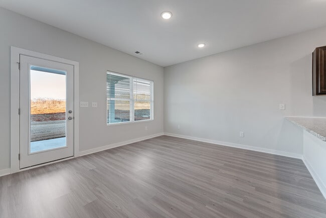 Building Photo - 7205 Chatfield Way