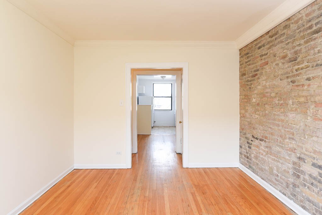Building Photo - 2334.5 N Spaulding Ave