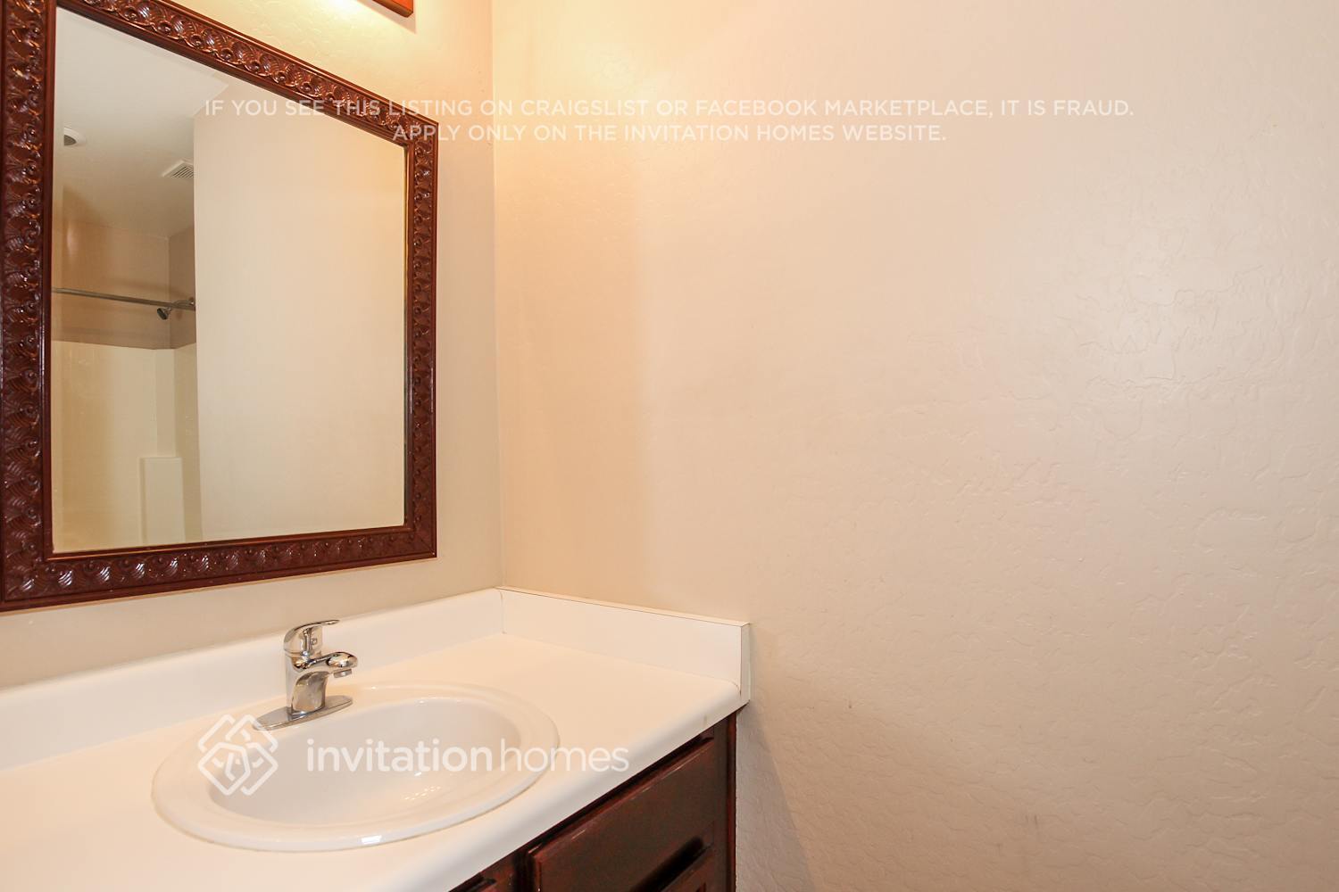 Building Photo - 13032 W Mauna Loa Ln