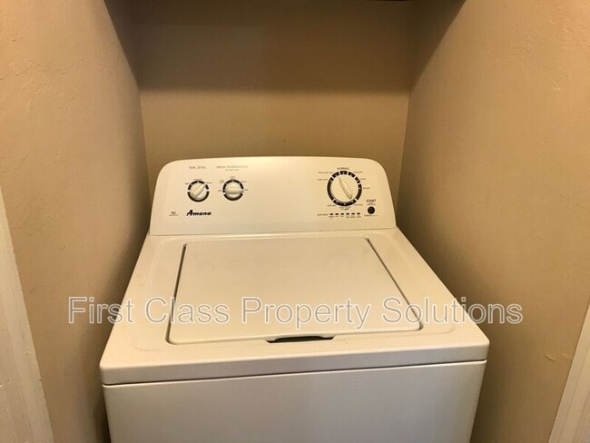 Building Photo - 19816 Serenade Way