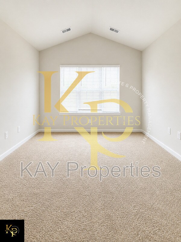 Building Photo - 2840 Egert Dr
